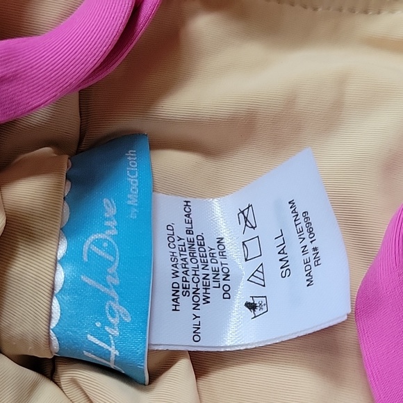 Modcloth High Dive Sporty & Splashy Classic 1pc Swimsuit Sz Small Cranberry Pink - Picture 5 of 6